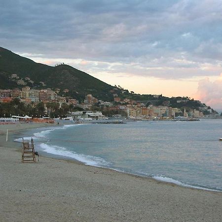 Апартаменты Quiete Ad Un Passo Dal Mare Альбисола-Супериоре Экстерьер фото